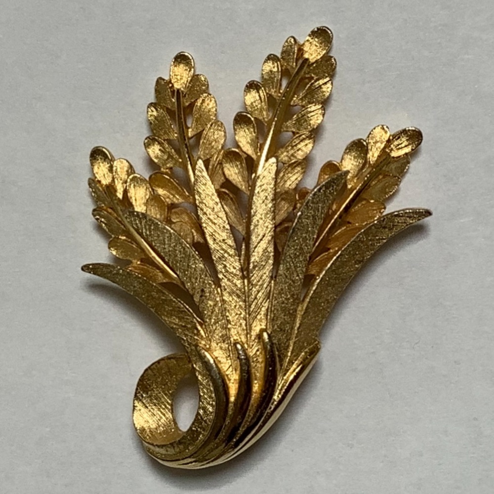 Wheat/Floral Bouquet Brooch - Picture 3 of 6